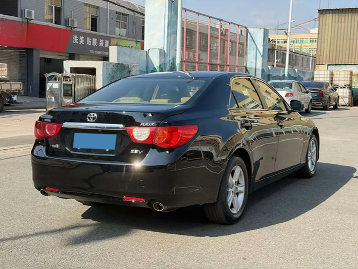 2010 Toyota Reiz 2.5L 193HP V6 6AT,autocango,china used car exporter,china ev exporter,chinese used car exporter,chinese used ev exporter
