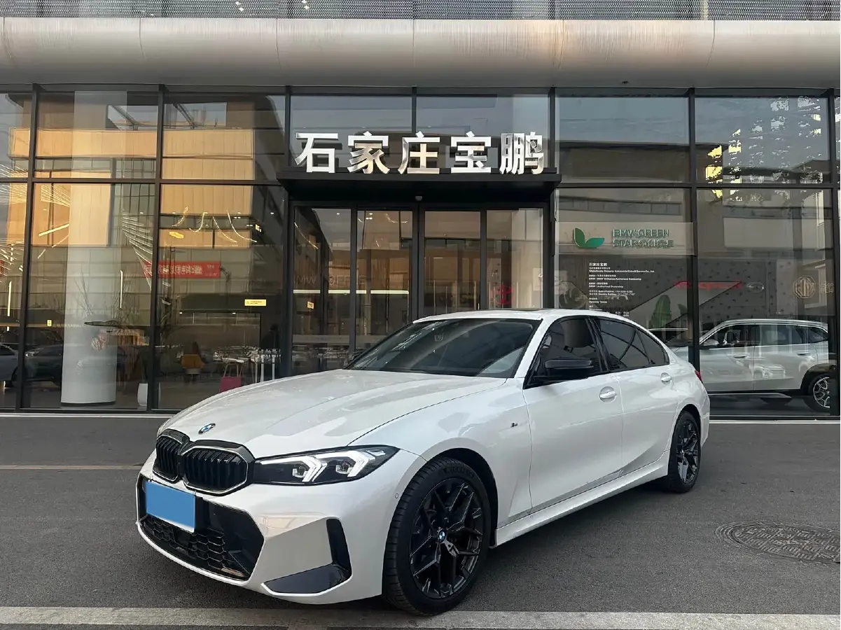 2025 BMW 3 Series 2.0T 245HP L4 8AT