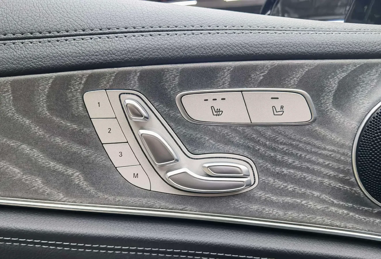 2023 Mercedes-Benz E Class 2.0T 258HP L4 9AT,autocango,china used car exporter,china ev exporter,chinese used car exporter,chinese used ev exporter