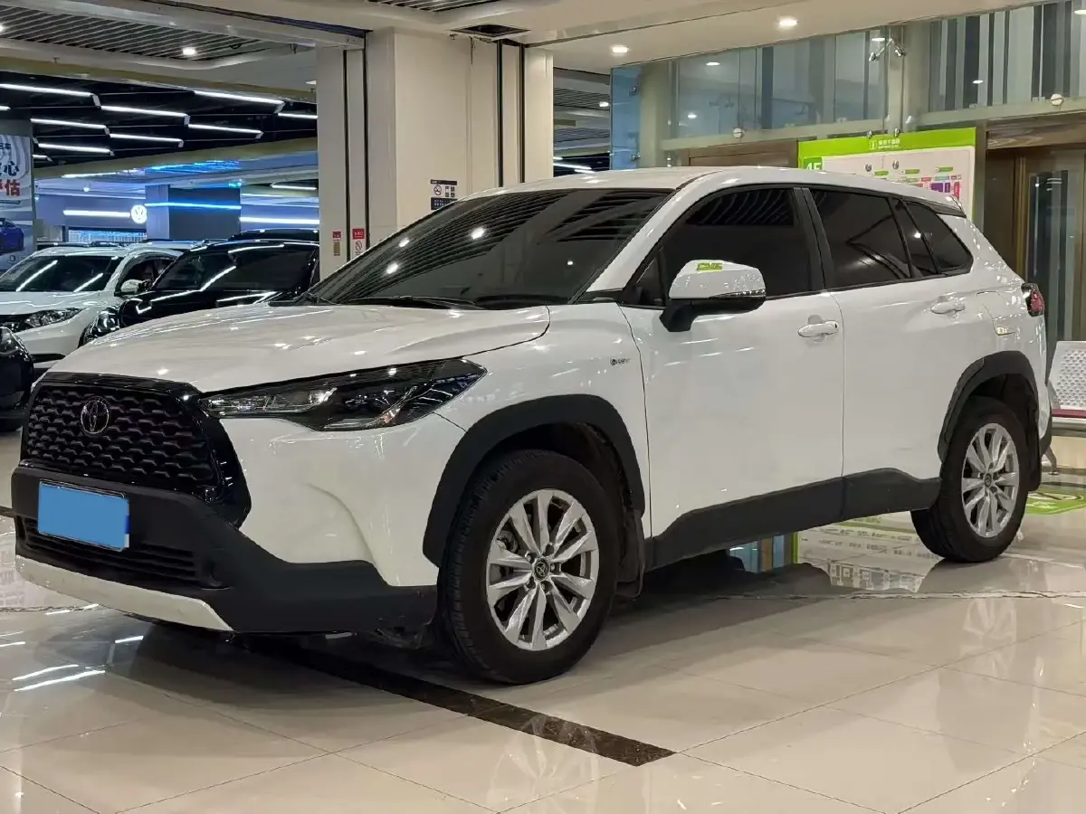 2024 Toyota Corolla Cross 2.0L 152HP L4 E-CVT Hybrid