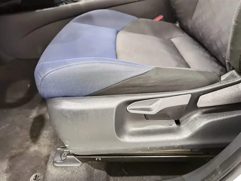 2018 Toyota C-HR 2.0L 171HP L4 CVT,autocango,china used car exporter,china ev exporter,chinese used car exporter,chinese used ev exporter