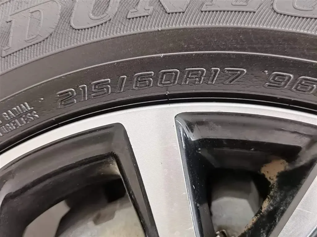 2018 Toyota C-HR 2.0L 171HP L4 CVT,autocango,china used car exporter,china ev exporter,chinese used car exporter,chinese used ev exporter