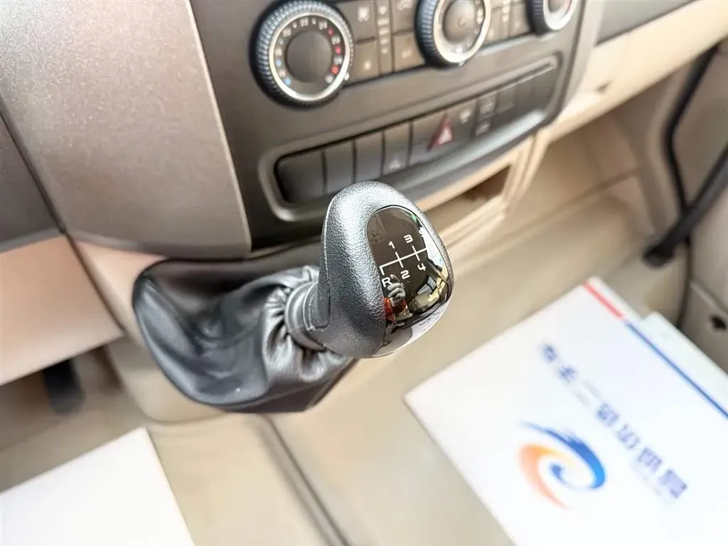 2012 Mercedes-Benz Sprinter 2.1T 150HP L4 6MT,autocango,china used car exporter,china ev exporter,chinese used car exporter,chinese used ev exporter