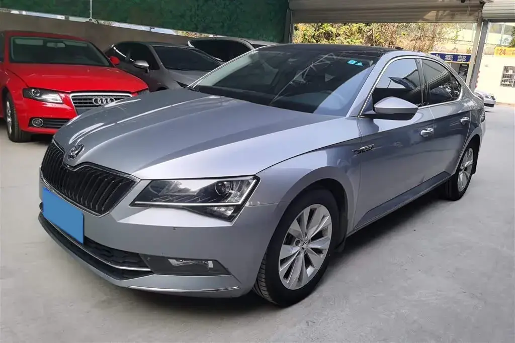 2018 Skoda Superb 1.8T 180HP L4 7DCT