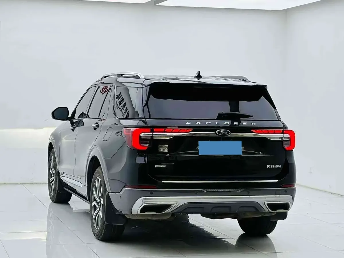 2024 Ford Explorer 2.3T 289HP L4 10AT,autocango,china used car exporter,china ev exporter,chinese used car exporter,chinese used ev exporter