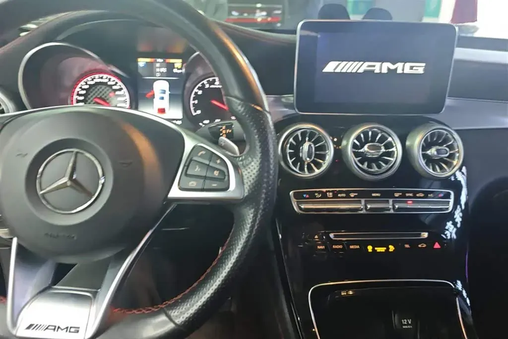 2017 Mercedes-Benz GLC Coupe AMG 3.0T 367HP V6 9AT,autocango,china used car exporter,china ev exporter,chinese used car exporter,chinese used ev exporter