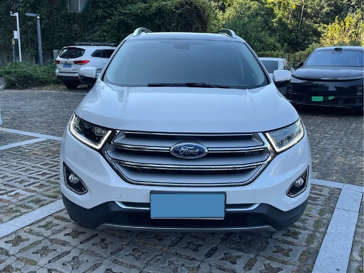 2018 Ford Edge 2.0T 245HP L4 6AT,autocango,china used car exporter,china ev exporter,chinese used car exporter,chinese used ev exporter