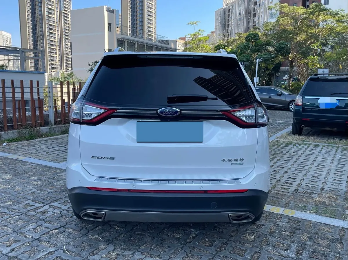 2018 Ford Edge 2.0T 245HP L4 6AT,autocango,china used car exporter,china ev exporter,chinese used car exporter,chinese used ev exporter