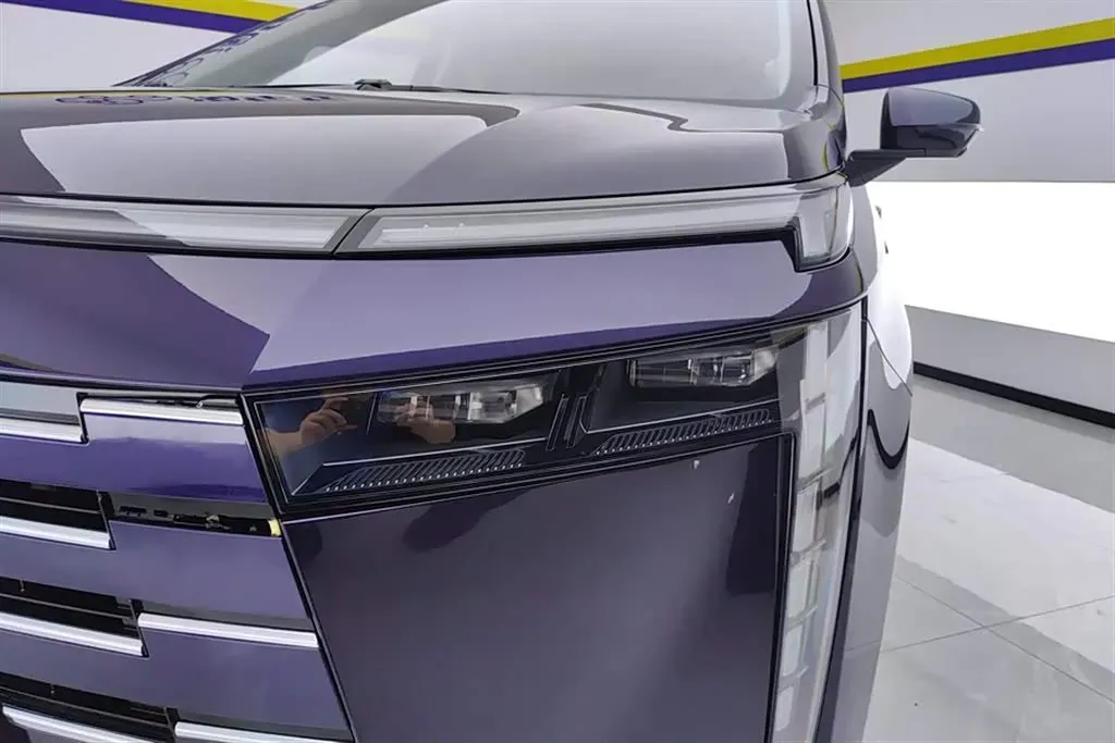 2024 GAC Trumpchi E8 2.0L 140HP L4 2DHT PHEV 25.57KWH,autocango,china used car exporter,china ev exporter,chinese used car exporter,chinese used ev exporter