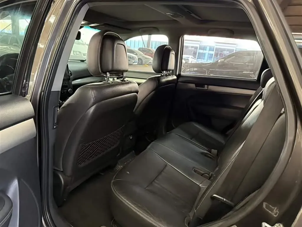 2010 Kia Sorento 2.2T 197HP L4 6AT,autocango,china used car exporter,china ev exporter,chinese used car exporter,chinese used ev exporter