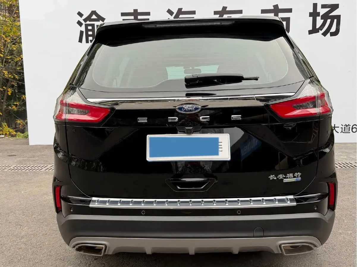 2022 Ford Edge 2.0T 245HP L4 8AT,autocango,china used car exporter,china ev exporter,chinese used car exporter,chinese used ev exporter