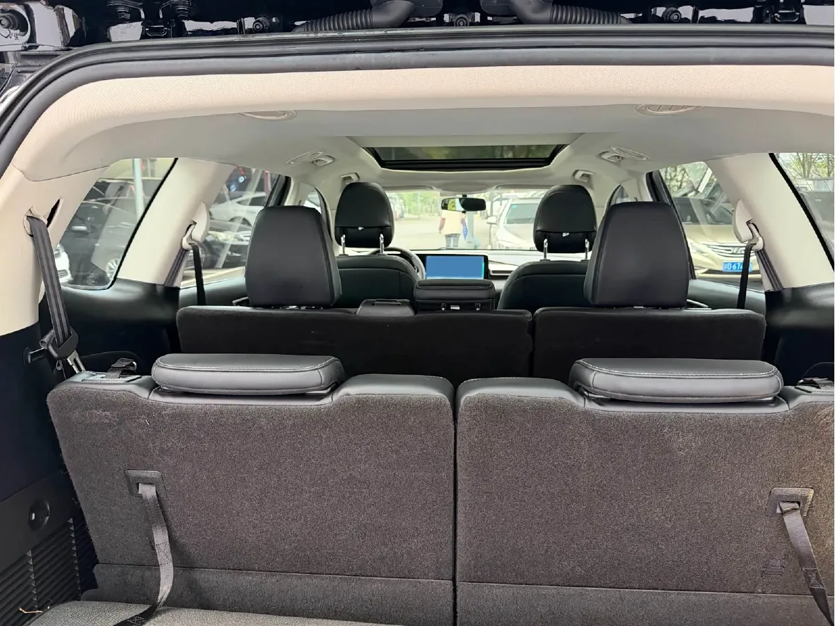 2022 Ford Edge 2.0T 245HP L4 8AT,autocango,china used car exporter,china ev exporter,chinese used car exporter,chinese used ev exporter