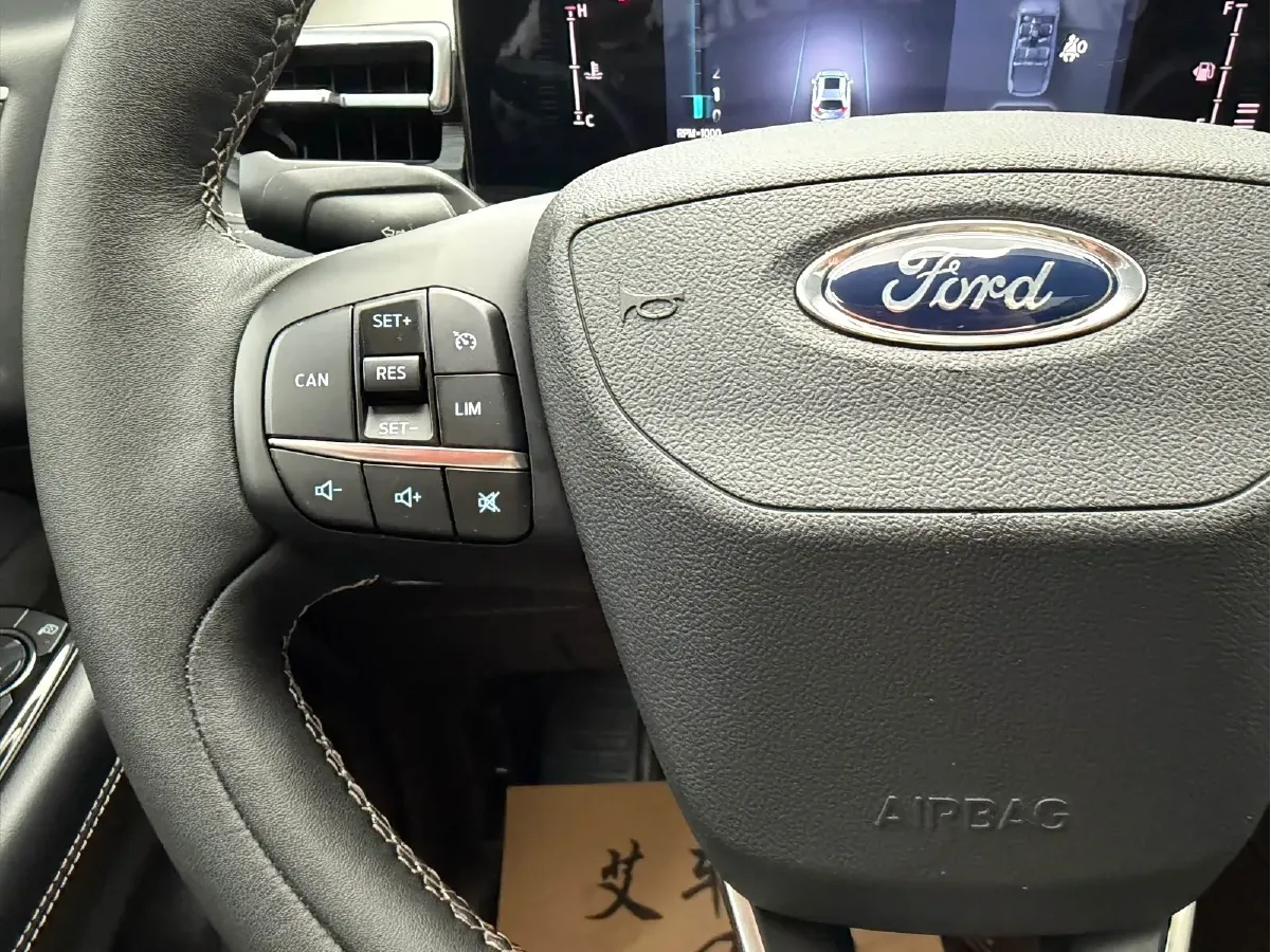 2022 Ford Edge 2.0T 245HP L4 8AT,autocango,china used car exporter,china ev exporter,chinese used car exporter,chinese used ev exporter