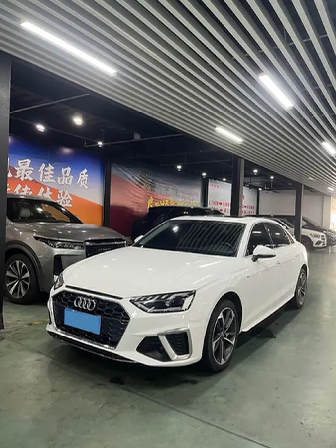 2020 Audi A4L 2.0T 190HP L4 7DCT