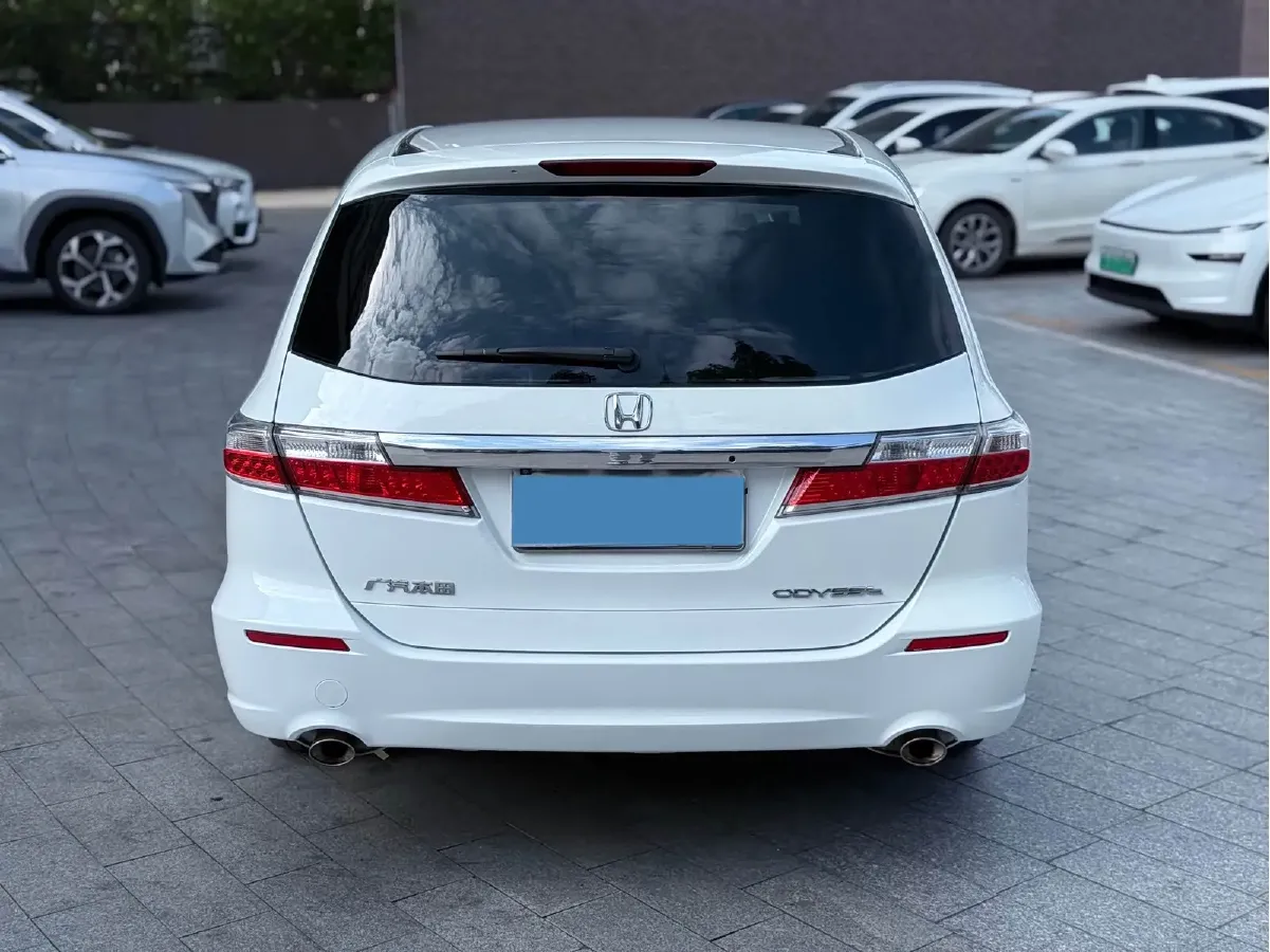 2014 Honda Odyssey 2.4L 181HP L4 5AT,autocango,china used car exporter,china ev exporter,chinese used car exporter,chinese used ev exporter