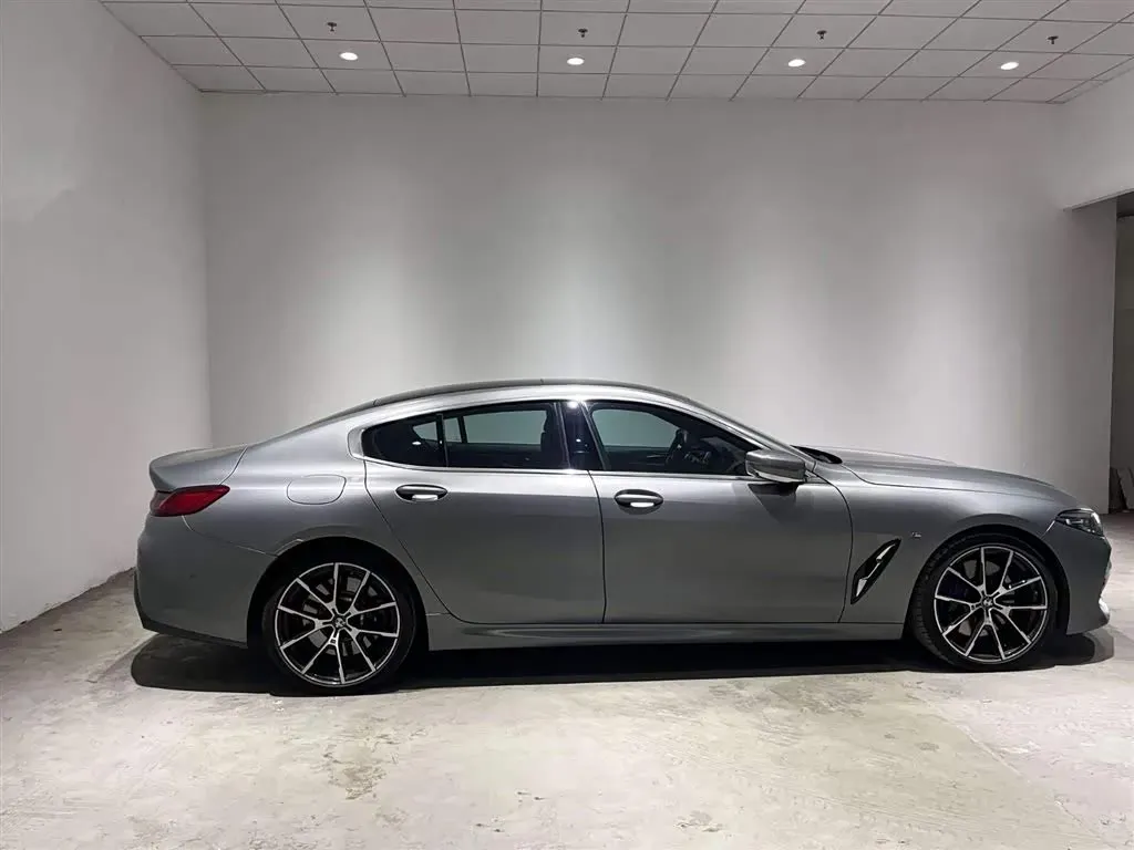 2022 BMW 8 Series 3.0T 333HP L6 8AT,autocango,china used car exporter,china ev exporter,chinese used car exporter,chinese used ev exporter