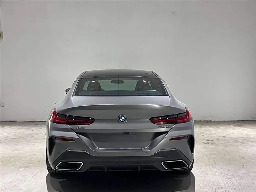 2022 BMW 8 Series 3.0T 333HP L6 8AT,autocango,china used car exporter,china ev exporter,chinese used car exporter,chinese used ev exporter