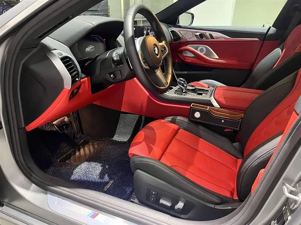 2022 BMW 8 Series 3.0T 333HP L6 8AT,autocango,china used car exporter,china ev exporter,chinese used car exporter,chinese used ev exporter