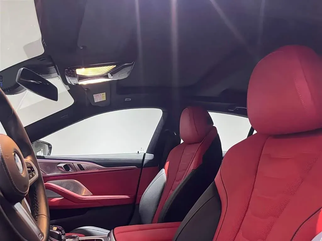 2022 BMW 8 Series 3.0T 333HP L6 8AT,autocango,china used car exporter,china ev exporter,chinese used car exporter,chinese used ev exporter