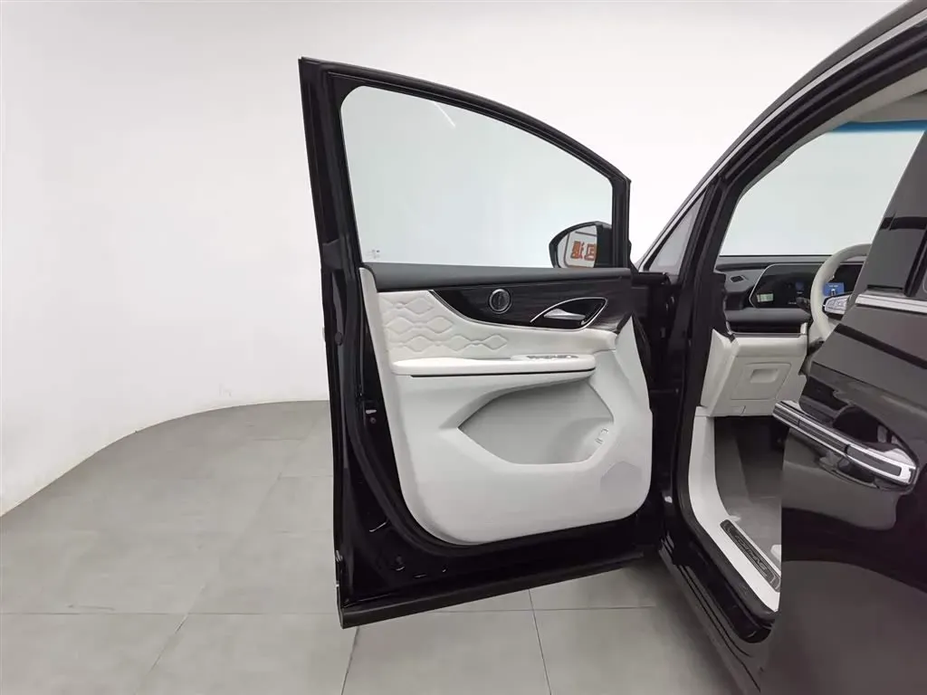 2024 DongFeng Forthing XingHai V9 1.5T 154HP L4 1DHT PHEV 34.944KWH,autocango,china used car exporter,china ev exporter,chinese used car exporter,chinese used ev exporter