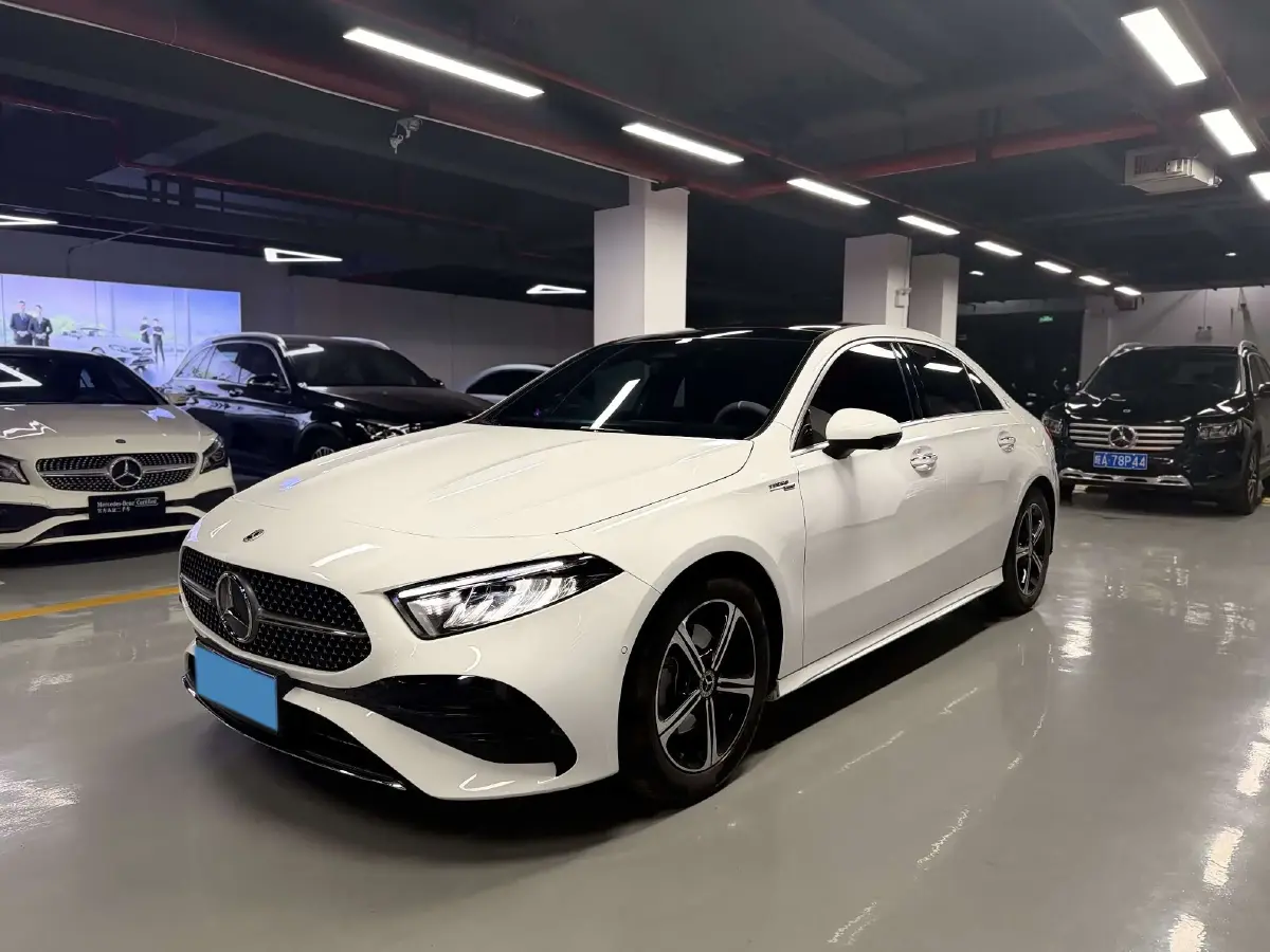 2024 Mercedes-Benz A Class 1.3T 163HP L4 7DCT