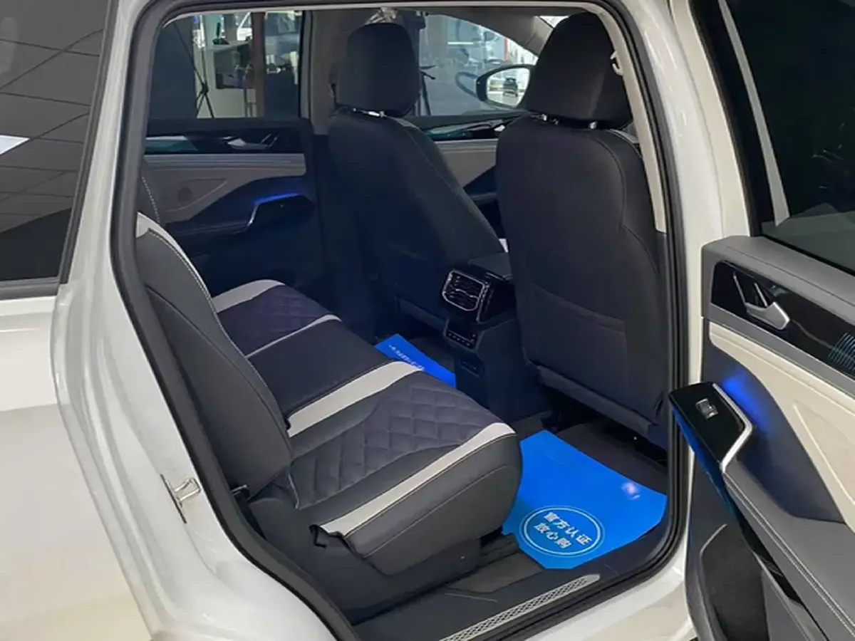 2024 Volkswagen ID.6 Crozz BEV 84.8KWH,autocango,china used car exporter,china ev exporter,chinese used car exporter,chinese used ev exporter