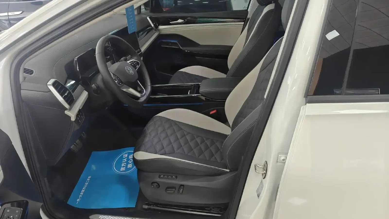 2024 Volkswagen ID.6 Crozz BEV 84.8KWH,autocango,china used car exporter,china ev exporter,chinese used car exporter,chinese used ev exporter