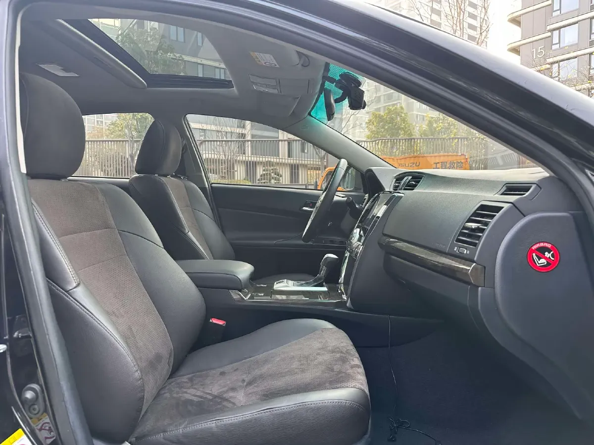 2013 Toyota Reiz 2.5L 193HP V6 6AT,autocango,china used car exporter,china ev exporter,chinese used car exporter,chinese used ev exporter