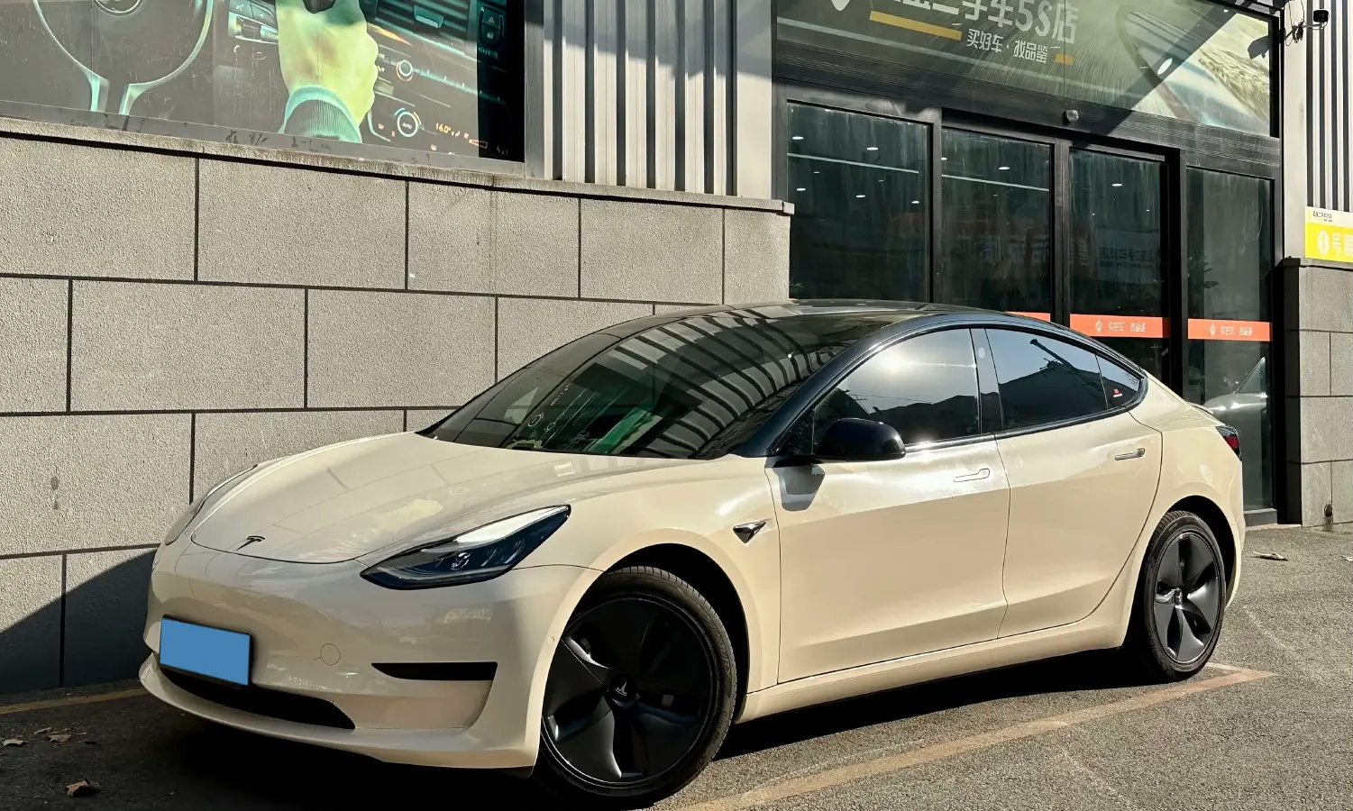 2020 Tesla Model 3 BEV 52KWH