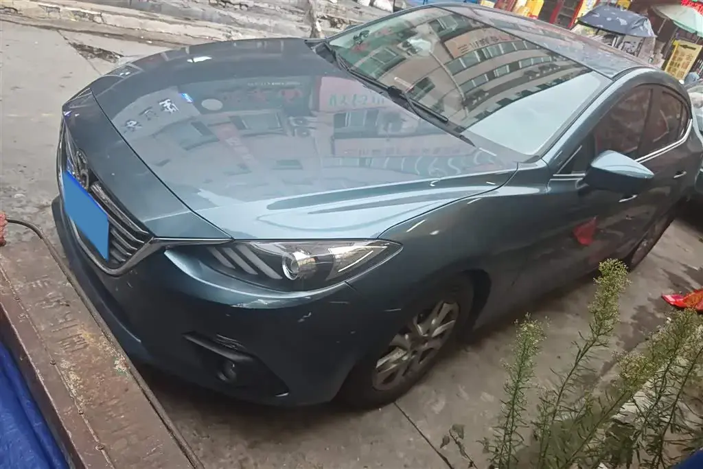 2016 Mazda 3 Axela 1.5L 117HP L4 6AT