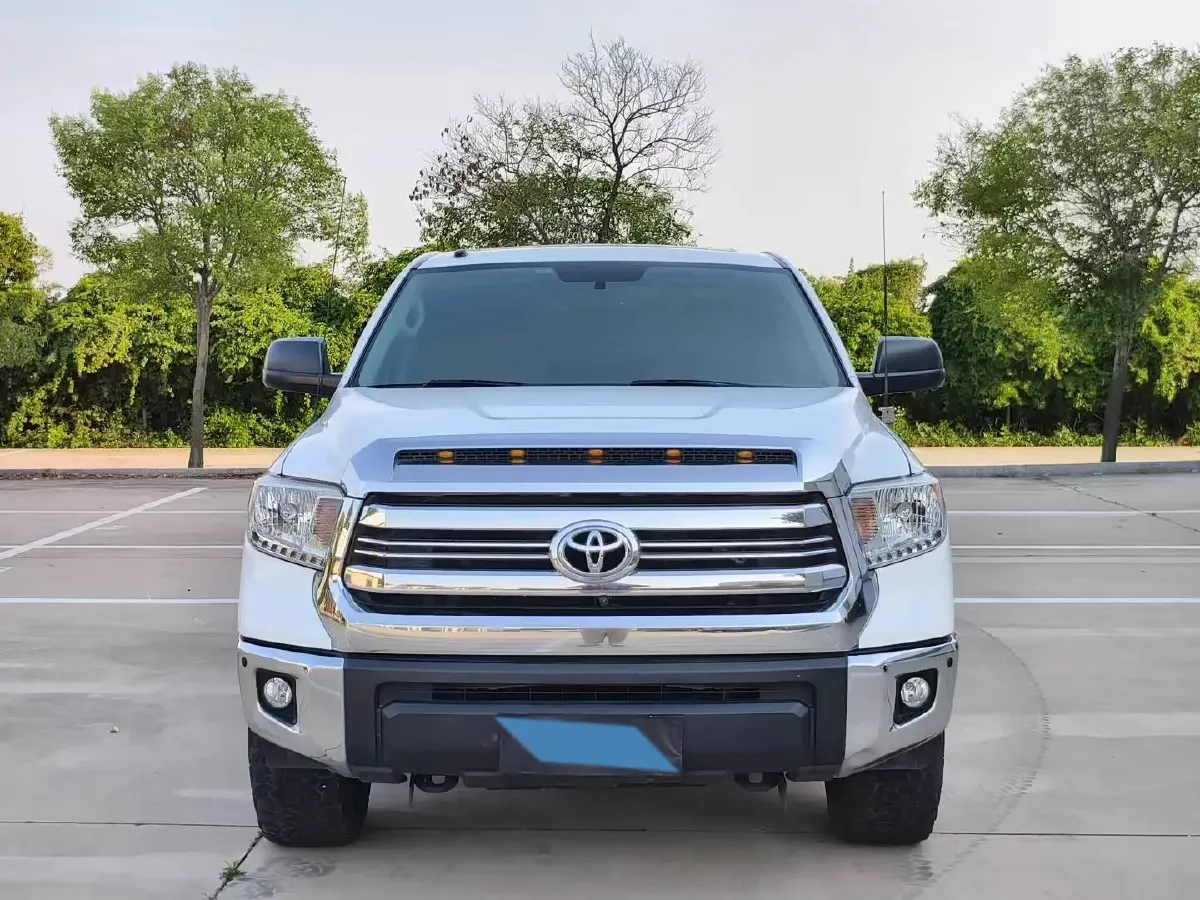 2014 Toyota Tundra 5.7L 386HP V8 6AT,autocango,china used car exporter,china ev exporter,chinese used car exporter,chinese used ev exporter