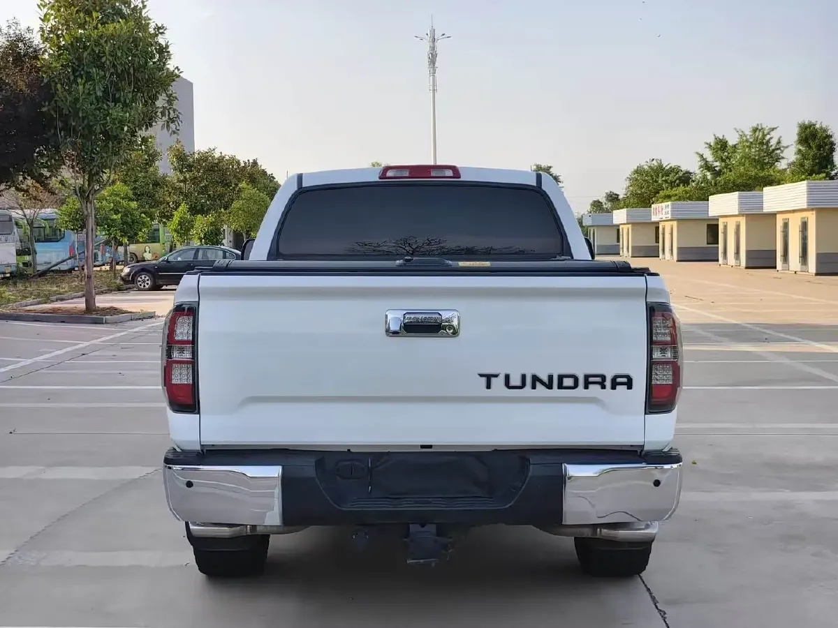 2014 Toyota Tundra 5.7L 386HP V8 6AT,autocango,china used car exporter,china ev exporter,chinese used car exporter,chinese used ev exporter