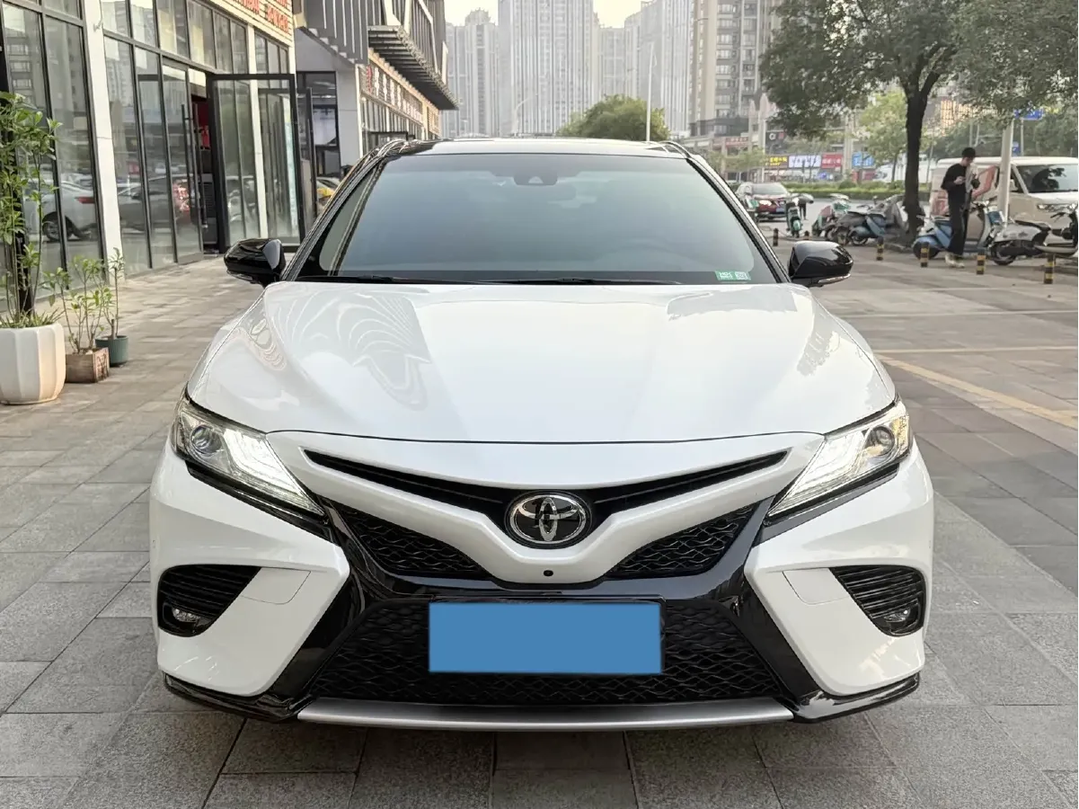 2018 Toyota Camry 2.5L 209HP L4 8AT,autocango,china used car exporter,china ev exporter,chinese used car exporter,chinese used ev exporter