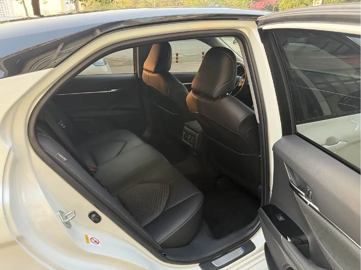 2018 Toyota Camry 2.5L 209HP L4 8AT,autocango,china used car exporter,china ev exporter,chinese used car exporter,chinese used ev exporter