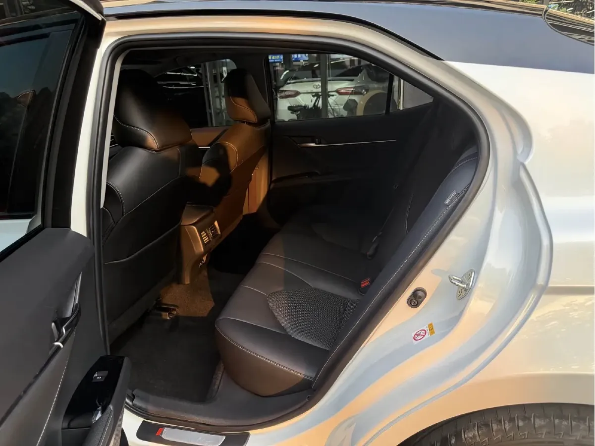 2018 Toyota Camry 2.5L 209HP L4 8AT,autocango,china used car exporter,china ev exporter,chinese used car exporter,chinese used ev exporter