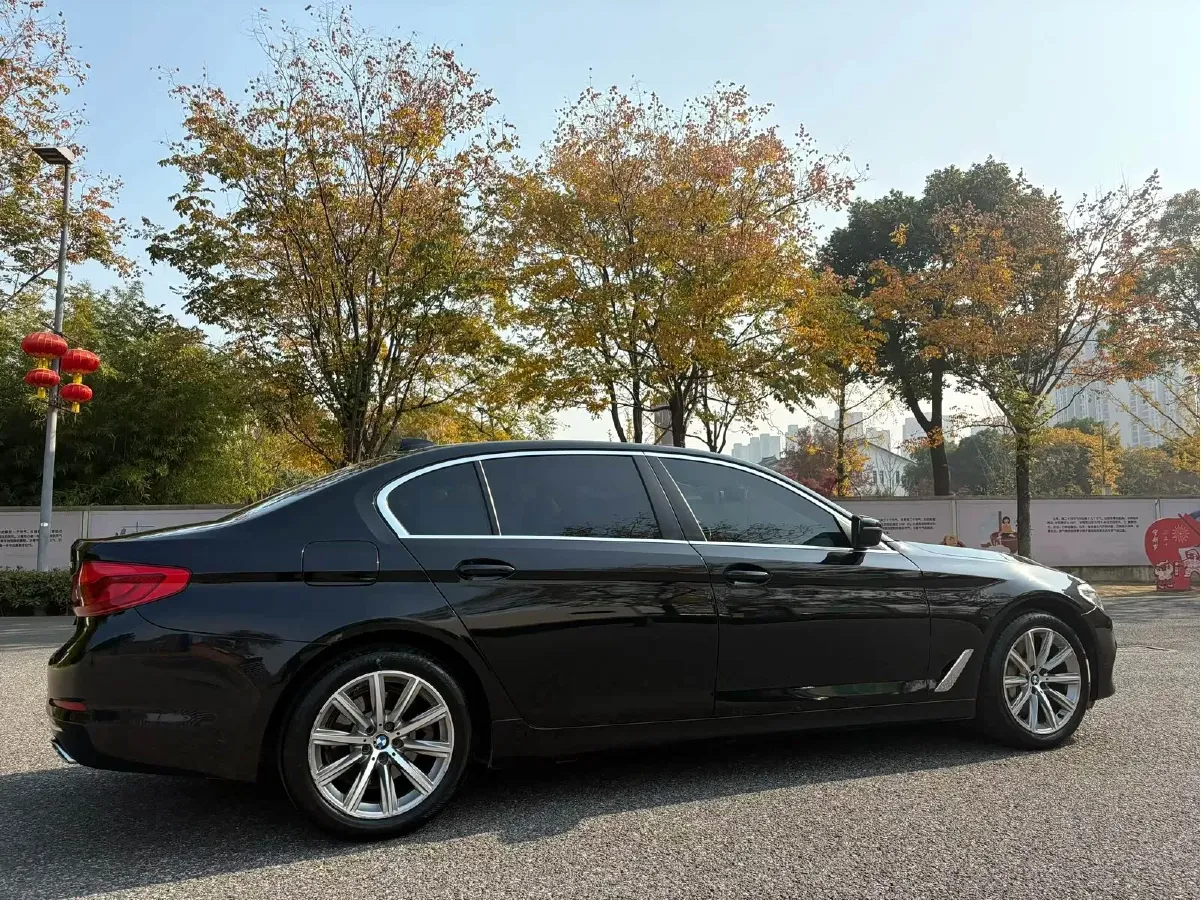 2018 BMW 5 Series 2.0T 224HP L4 8AT,autocango,china used car exporter,china ev exporter,chinese used car exporter,chinese used ev exporter