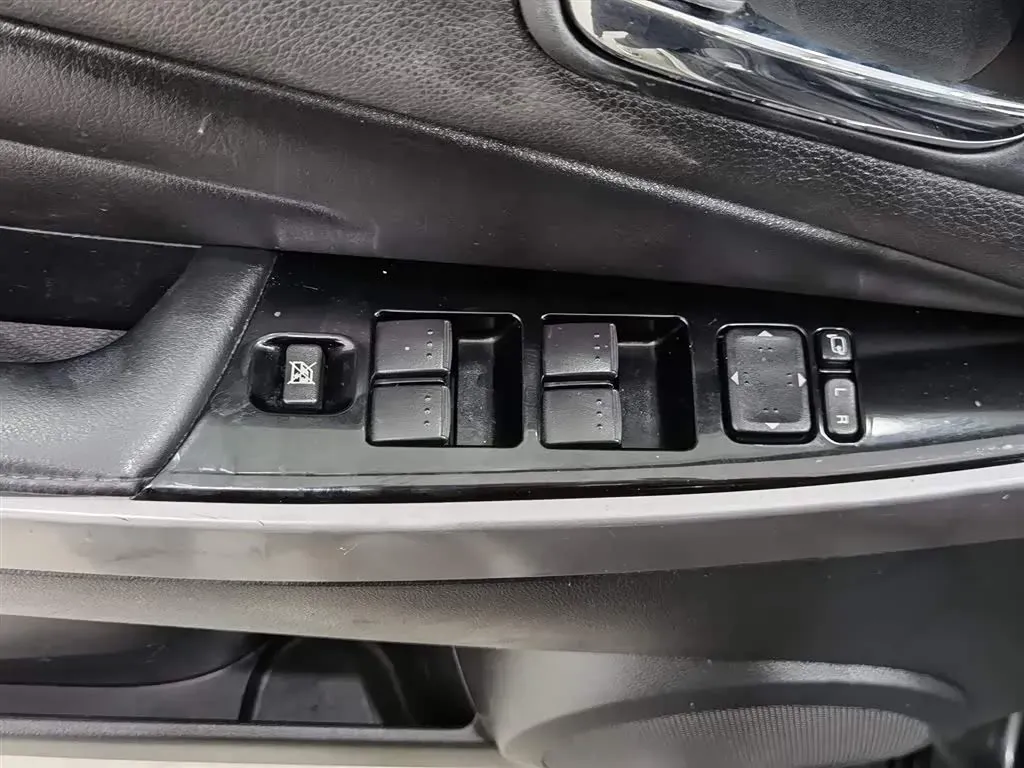 2011 Mazda CX-7 2.5L 163HP L4 5AT,autocango,china used car exporter,china ev exporter,chinese used car exporter,chinese used ev exporter