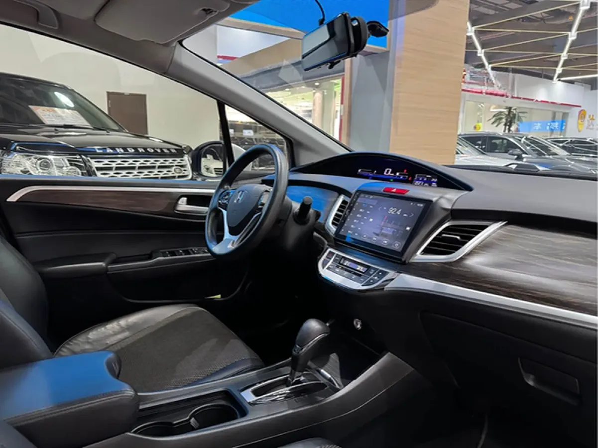 2017 Honda Jade 1.8L 141HP L4 5AT,autocango,china used car exporter,china ev exporter,chinese used car exporter,chinese used ev exporter