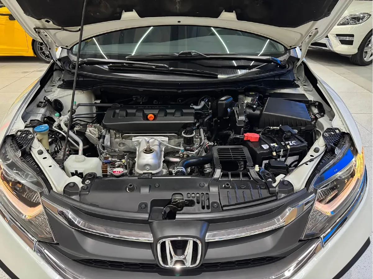 2017 Honda Jade 1.8L 141HP L4 5AT,autocango,china used car exporter,china ev exporter,chinese used car exporter,chinese used ev exporter