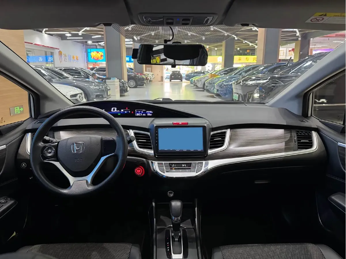 2017 Honda Jade 1.8L 141HP L4 5AT,autocango,china used car exporter,china ev exporter,chinese used car exporter,chinese used ev exporter