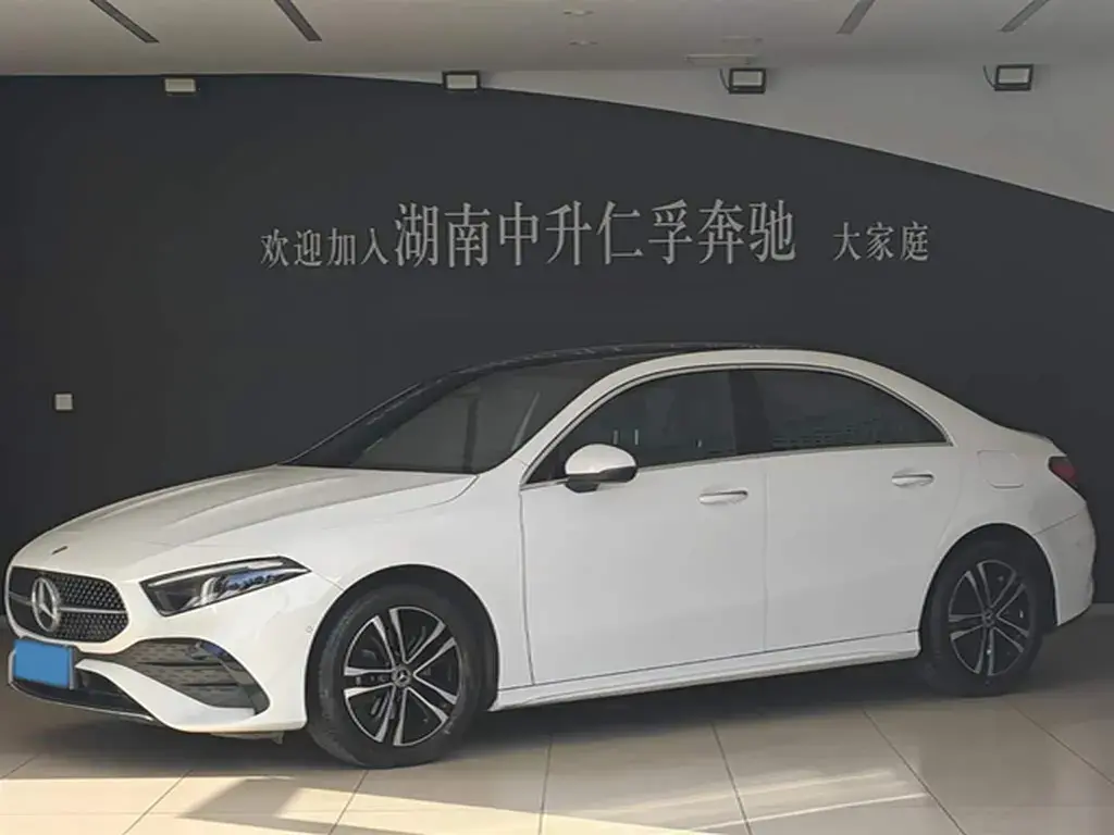2023 Mercedes-Benz A Class 1.3T 163HP L4 7DCT