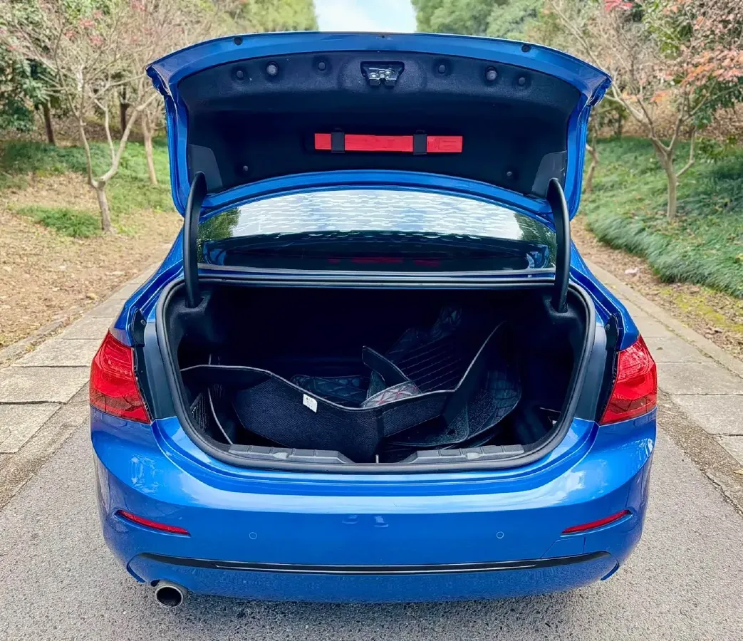 2018 BMW 1 Series 1.5T 136HP L3 6AT,autocango,china used car exporter,china ev exporter,chinese used car exporter,chinese used ev exporter