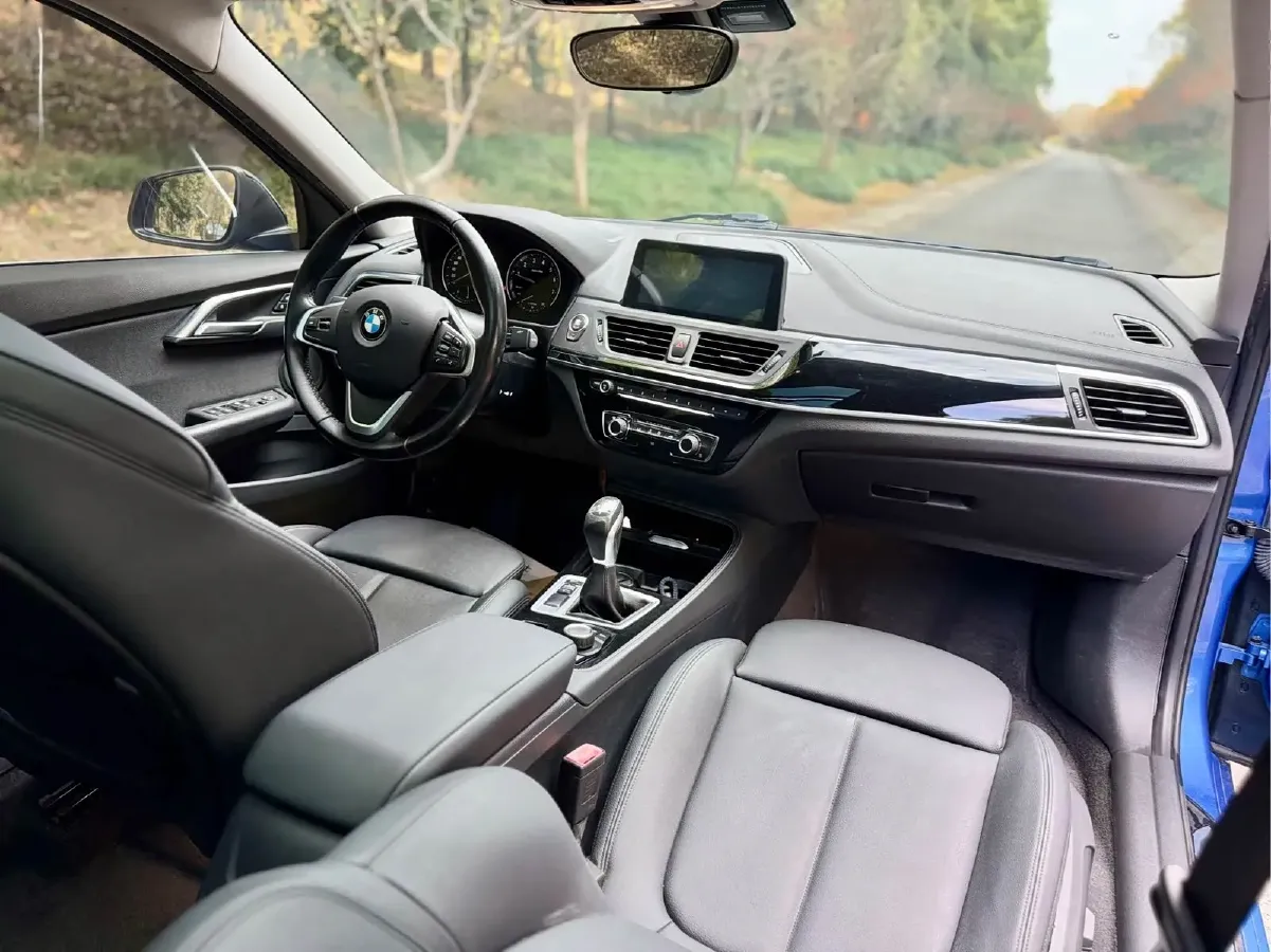 2018 BMW 1 Series 1.5T 136HP L3 6AT,autocango,china used car exporter,china ev exporter,chinese used car exporter,chinese used ev exporter