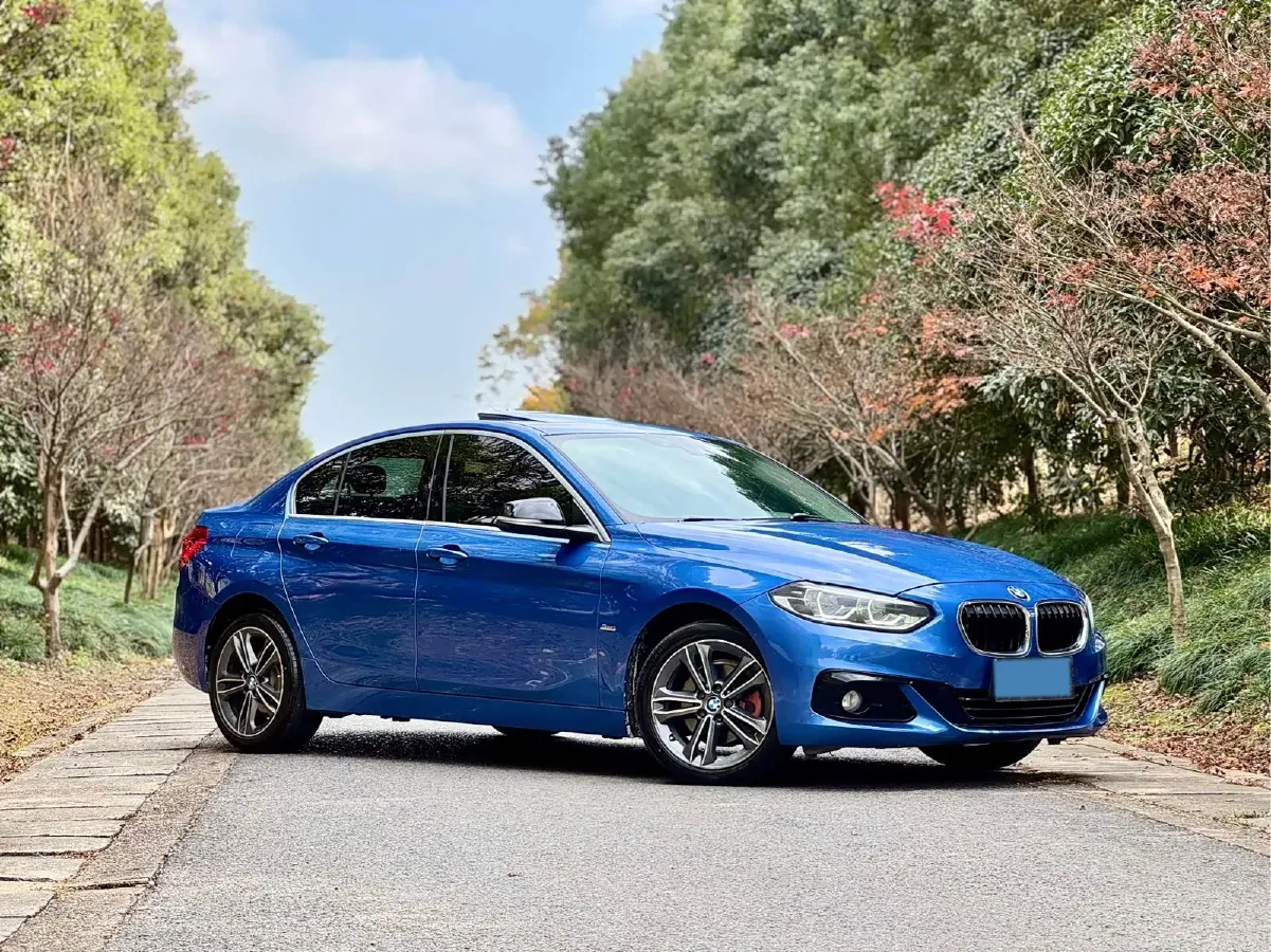 2018 BMW 1 Series 1.5T 136HP L3 6AT,autocango,china used car exporter,china ev exporter,chinese used car exporter,chinese used ev exporter