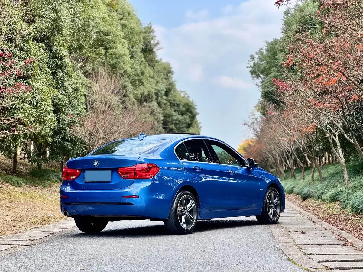 2018 BMW 1 Series 1.5T 136HP L3 6AT,autocango,china used car exporter,china ev exporter,chinese used car exporter,chinese used ev exporter