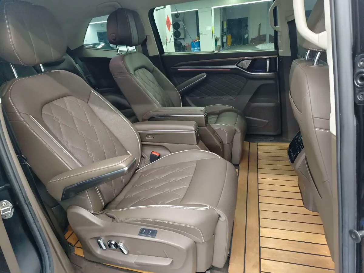 2020 Volkswagen Viloran 2.0T 220HP L4 7DCT,autocango,china used car exporter,china ev exporter,chinese used car exporter,chinese used ev exporter