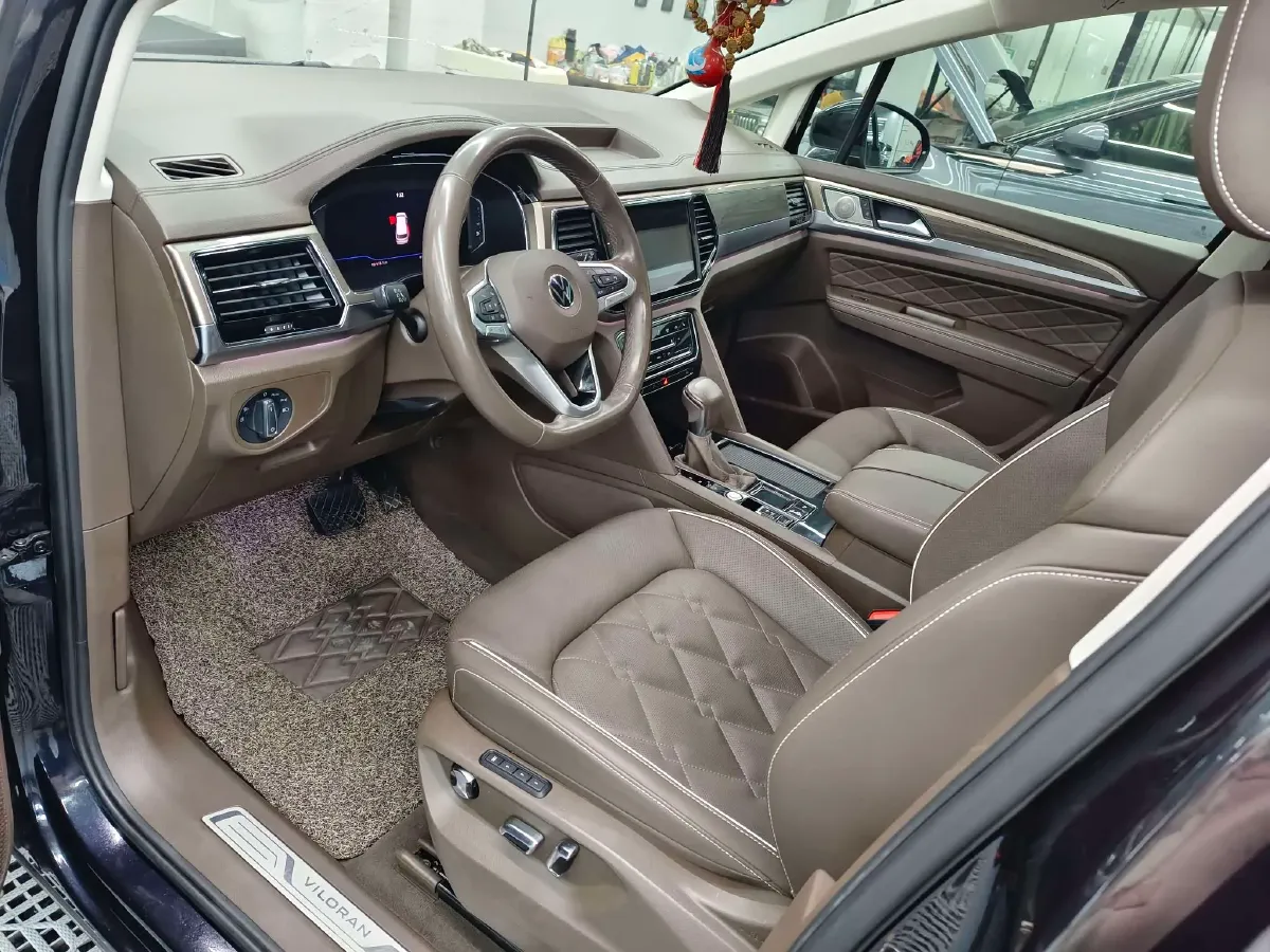 2020 Volkswagen Viloran 2.0T 220HP L4 7DCT,autocango,china used car exporter,china ev exporter,chinese used car exporter,chinese used ev exporter