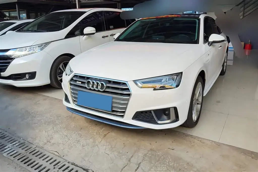 2019 Audi A4L 2.0T 190HP L4 7DCT
