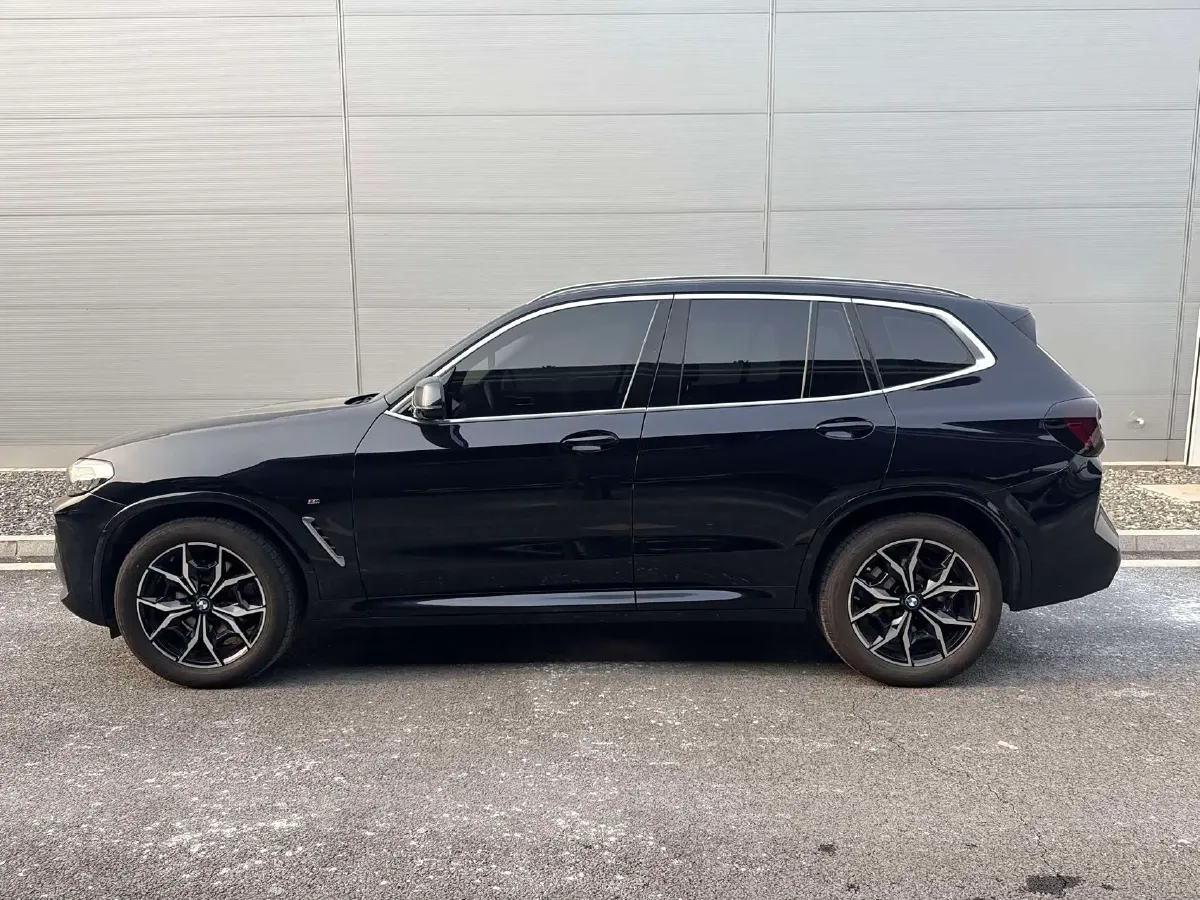 2023 BMW X3 2.0T 184HP L4 8AT,autocango,china used car exporter,china ev exporter,chinese used car exporter,chinese used ev exporter