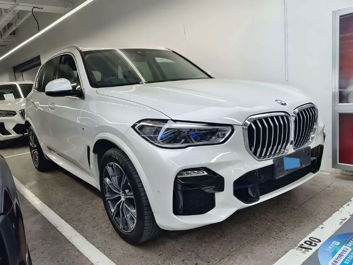 2019 BMW X5 3.0T 340HP L6 8AT,autocango,china used car exporter,china ev exporter,chinese used car exporter,chinese used ev exporter